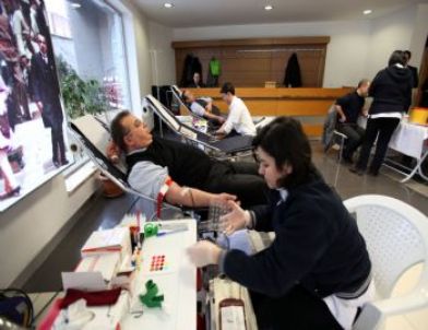 Yenimahalle'den Kızılay'a Kan Desteği