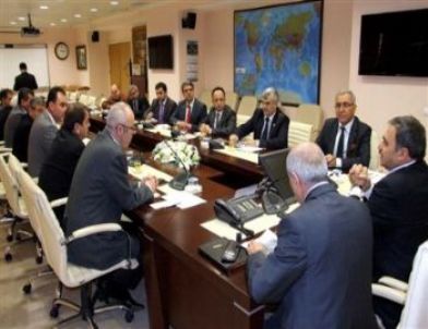 Bakan Eroğlu, Karacaören’in Beklentilerinin Karşılanacağı Sözü Verdi