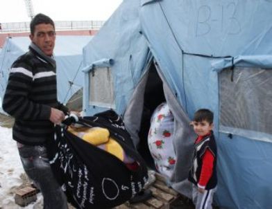 Depremzedeler Çadır Kentleri Boşaltıyor