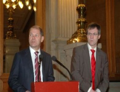 Gençlik Dairesi Skandalı, Belediye Başkanını İstifa Ettirdi