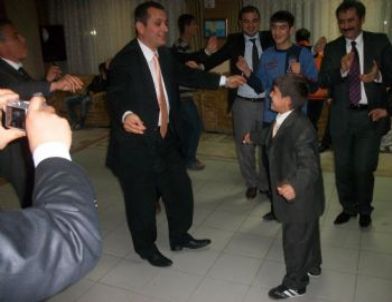 Yetiştirme Yurdu’nda Sıra Gecesi