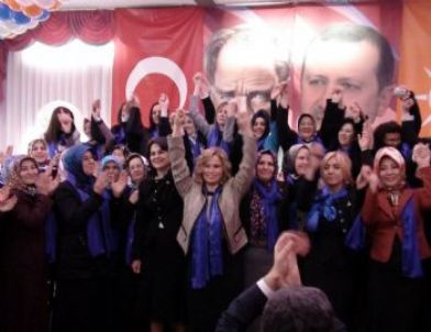 Ak Parti Balıkesir İl Kadın Kolları Kongresi Yapıldı