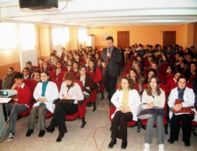 Burhaniye Celal Toraman’da Değerlendirme Eğitimi