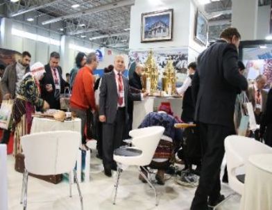 Emıtt’te Burdur Standında 6 Bin Fincan Salep Dağıtıldı