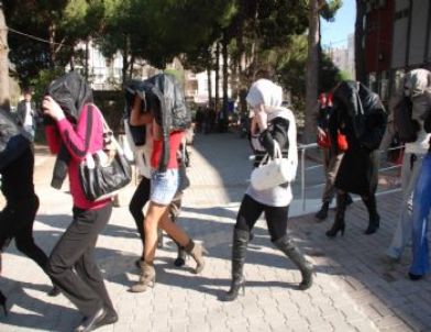 Silifke'de Fuhuş Operasyonu