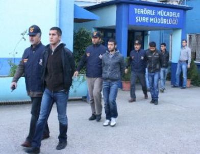 Kck Operasyonunda Gözaltına Alınan 35 Kişi Adliyeye Sevk Edildi