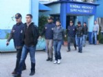 Kck Operasyonunda Gözaltına Alınan 35 Kişi Adliyeye Sevk Edildi