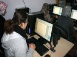 DEVLET PLANLAMA TEŞKILATı - Midyatlı Bayanlar Bilgisayar Kullanmayı Öğreniyor