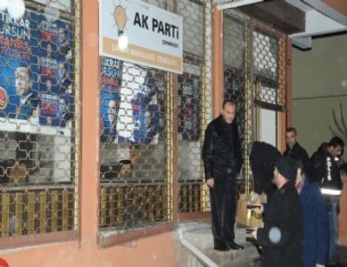 İstanbul'da İki İlçede Ses Bombalı Saldırı