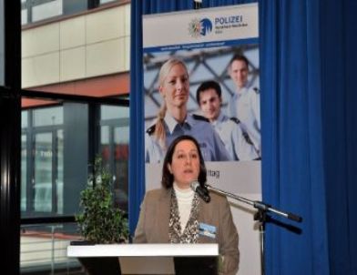 Köln Emniyeti, Türk Vatandaşlarının Polis Olmasını İstiyor