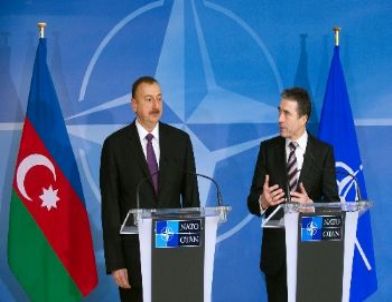 Aliyev, Rasmussen’le Görüştü