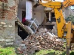 EKREM BÜYÜKATA - İki Katlı Bina Çöktü Faciadan Son Anda Dönüldü
