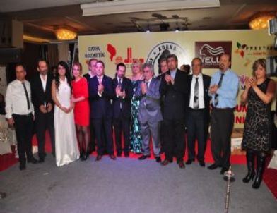 Sevgililer Günü'nde 'saç' Şovu