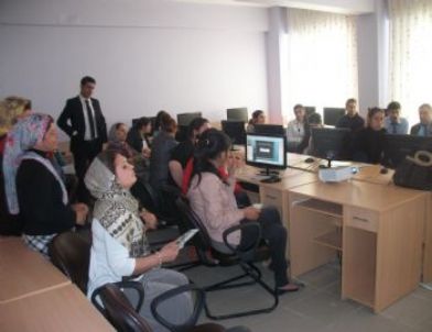 Tisva, Mersin’de Kadınlara Mikrokrediyi Anlatıyor