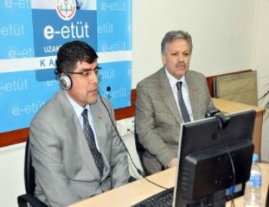 Vali Kahraman: E-Etüt Projesi, Öğrencilerimiz İçin Büyük Bir İmkan