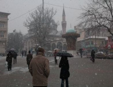 Bursa'da Yoğun Kar Yağışı