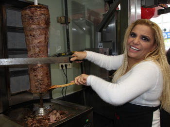 Arabesk Müziğin Kraliçesi Kibariye, Dönerci Oldu