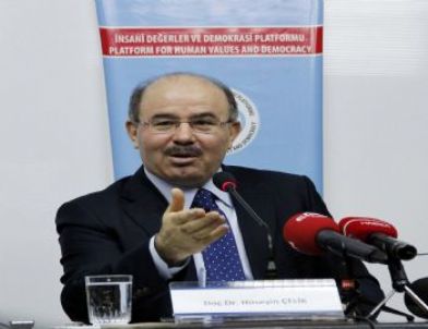 Ak Parti'li Hüseyin Çelik'ten Demokrasi Dersleri