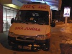 KARAALI - Ambulanslar Tipiden Yolda Mahsur Kaldı