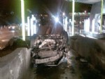 Otomobil Gişelerde Takla Attı: 2 Yaralı