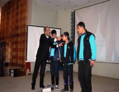 Lise Ögrencilerine 'Motivasyon' Semineri