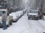 Bandırma'da Kar, Hayatı Olumsuz Etkiliyor