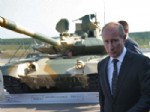 VLADİMİR JİRİNOVSKİ - Putin’den Orduya 400 Nükleer Füze, 600 Savaş Uçağı ve 2 Bin 300 Tank Sözü