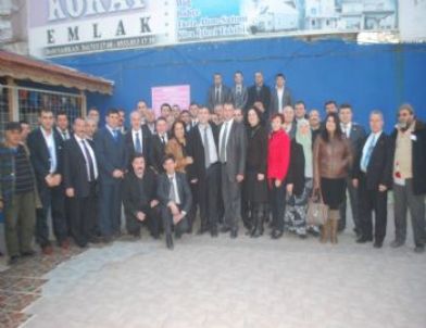 Salihli MHP'de Başkanlığa Sakarya Seçildi