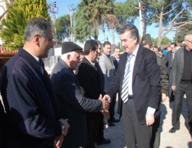 Aydın Valiliğinden Depremzedelere 500 TL’lik Yardım