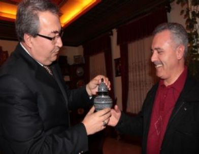 AK Parti İstanbul Milletvekili Ataş, Ünver'i Ziyaret Etti