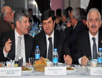 Gümüşhane'de Vergi Rekortmenleri Ödüllerini Aldı