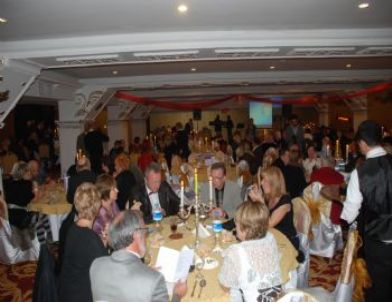 Yabancılardan Köy Okulu İçin Yardım Yemeği