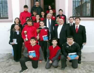 Ayvalık’ta Atatürk’ün İ.Ö.O.’nun Başarısı Kaymakamı Memnun Etti