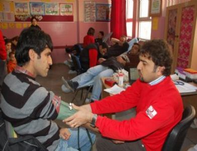 Okul İdaresi, Öğretmen ve Velilerden Kan Bağışı