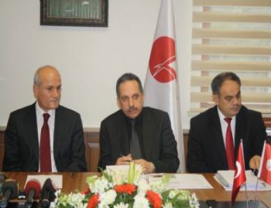 Oran'da 4 Kamu Projesi İmzalandı