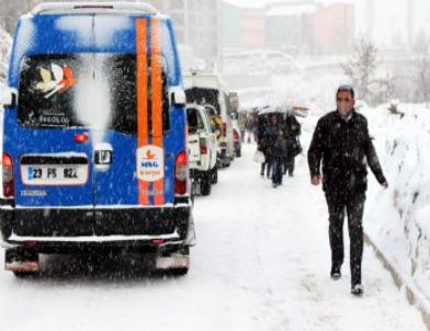 Tunceli'de 190 Köy Yolu Ulaşıma Kapandı