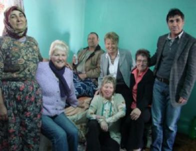 Didimli İngilizlerden Engellilere Yardım