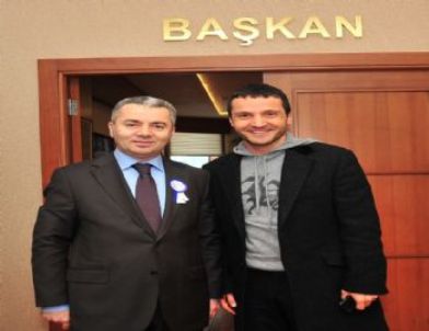 Sinan Özen'den Başkan Uzun'a Ziyaret