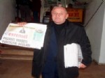 EVRENSEL GAZETESI - Burhaniye’de Gazete Dağıtan İlçe Başkanı