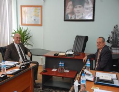 Kaymakam Kadiroğu, Tohum Satış Kooperatifi'ni Ziyaret Etti