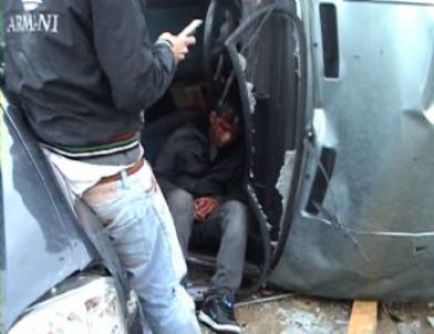 Kozan'da Trafik Kazası: 2 Yaralı