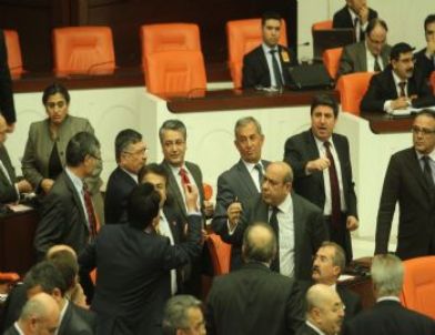 Meclis'te 'kemalist Diktatör' Tartışması