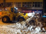 FEHMI ALAYDıN - Bitlis'te Sabaha Kadar Çalışan Ekipler Çarşıyı Kardan Temizledi