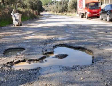 Bozulan Hastane Yolu Hastalara Çile Oldu