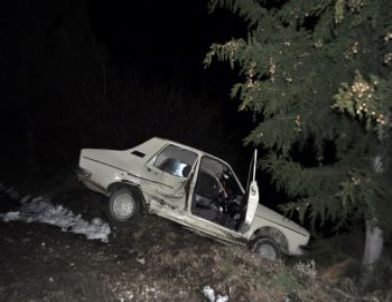 Demirci'de Trafik Kazası: 1 Yaralı