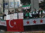 Gece Humus'da Yaşanan Katliam, Sabaha Karşı İstanbul'da Protesto Edildi