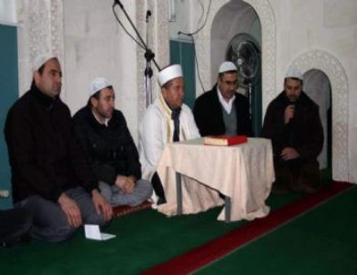 Midyatlılar Mevlit Kandili Nedeniyle Camilere Akın Etti