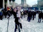 KOMUNIST - Sibirya'da Göstericiler “Medvedev ve Putin'i” Kar Topuna Tuttu