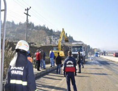 Toprak Kayması Doğalgaz Ana Hat Borusunu Kırdı
