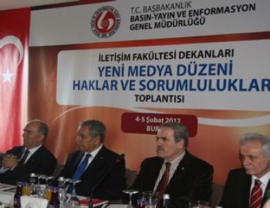 ‘Yeni Medya Düzeni, Haklar ve Sorumluluklar’ Bursa’da Tartışılıyor